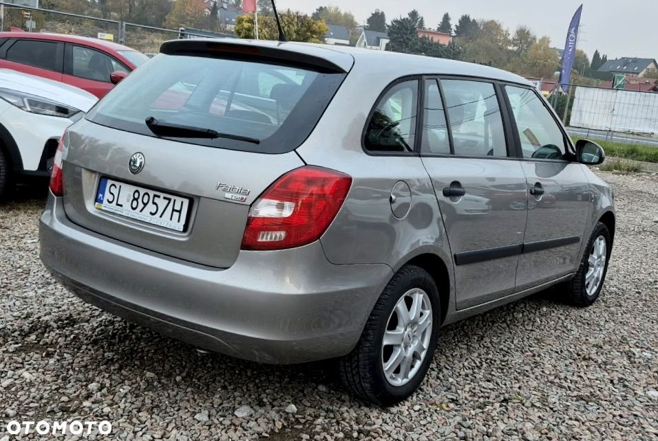 Skoda Fabia - 4