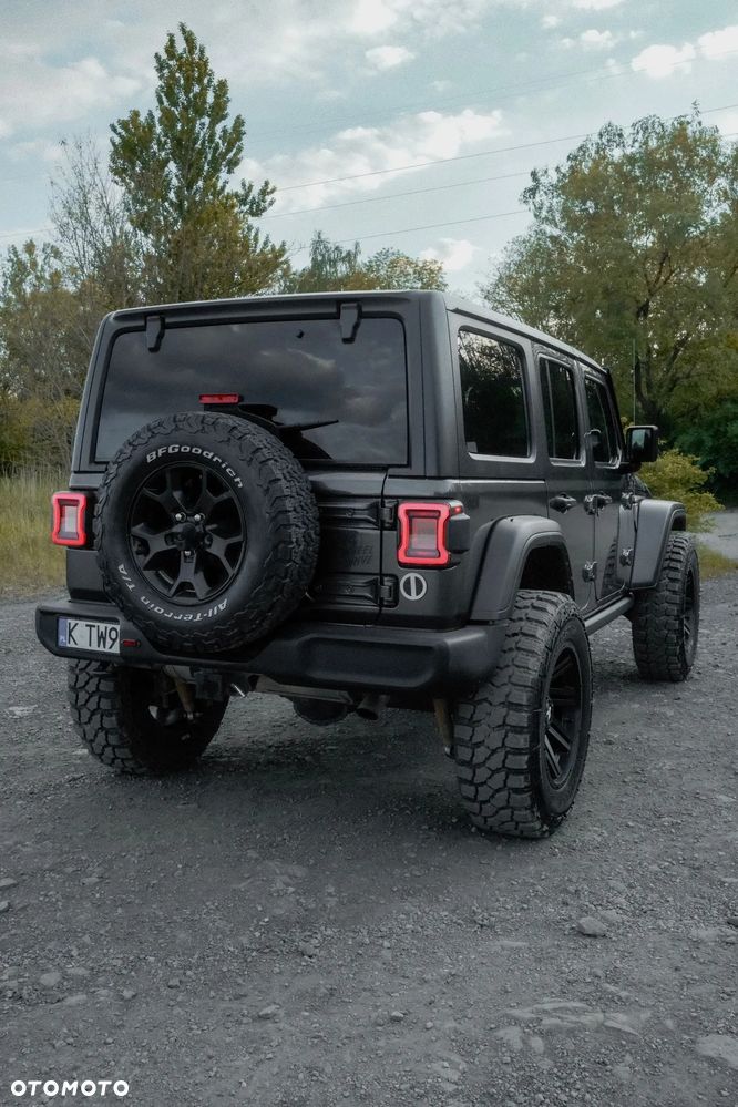 Jeep Wrangler - 6