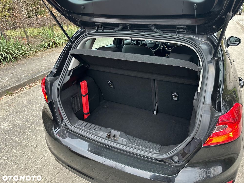 Ford Fiesta 1.1 S&S TITANIUM - 22