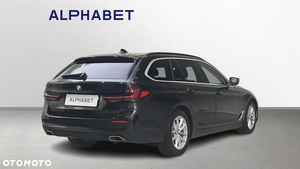 BMW Seria 5 520d xDrive MHEV - 7