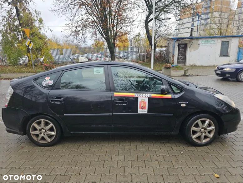 Toyota Prius 1.5 VVT-i Sol - 2