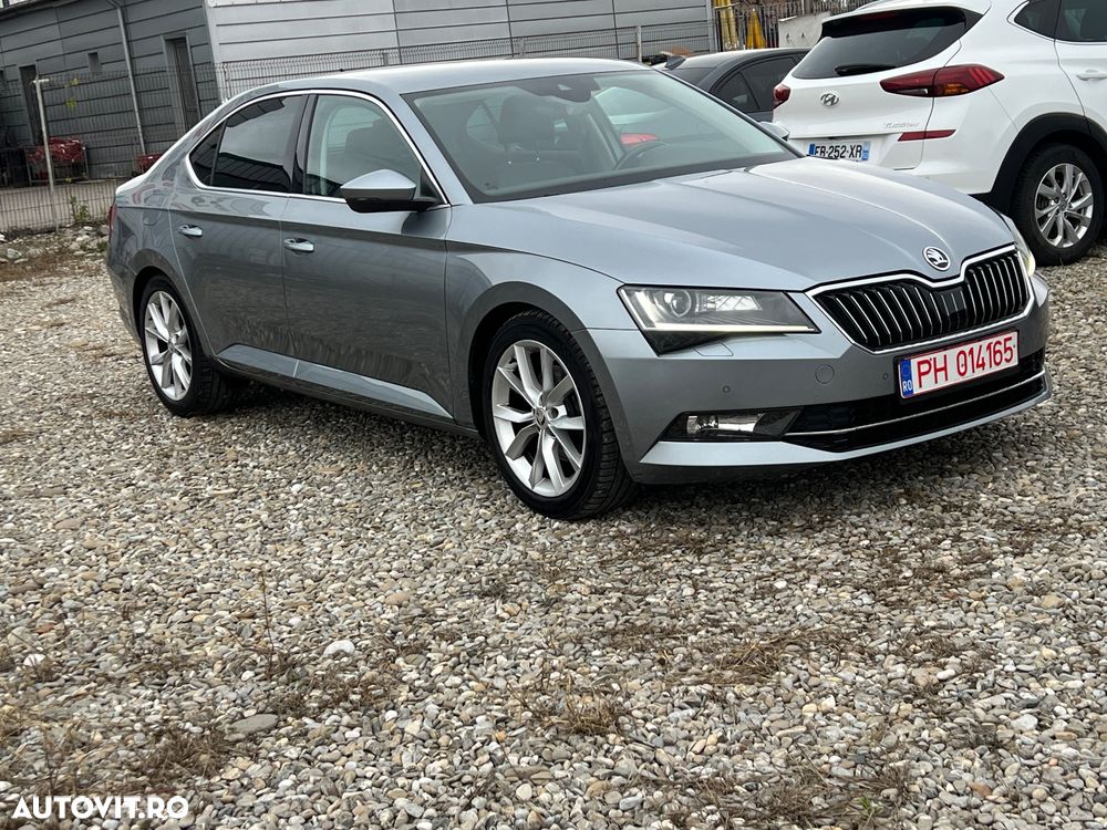 Skoda Superb 2.0 TDI DSG Sportline - 3