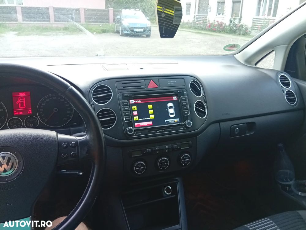 Volkswagen Golf Plus - 10