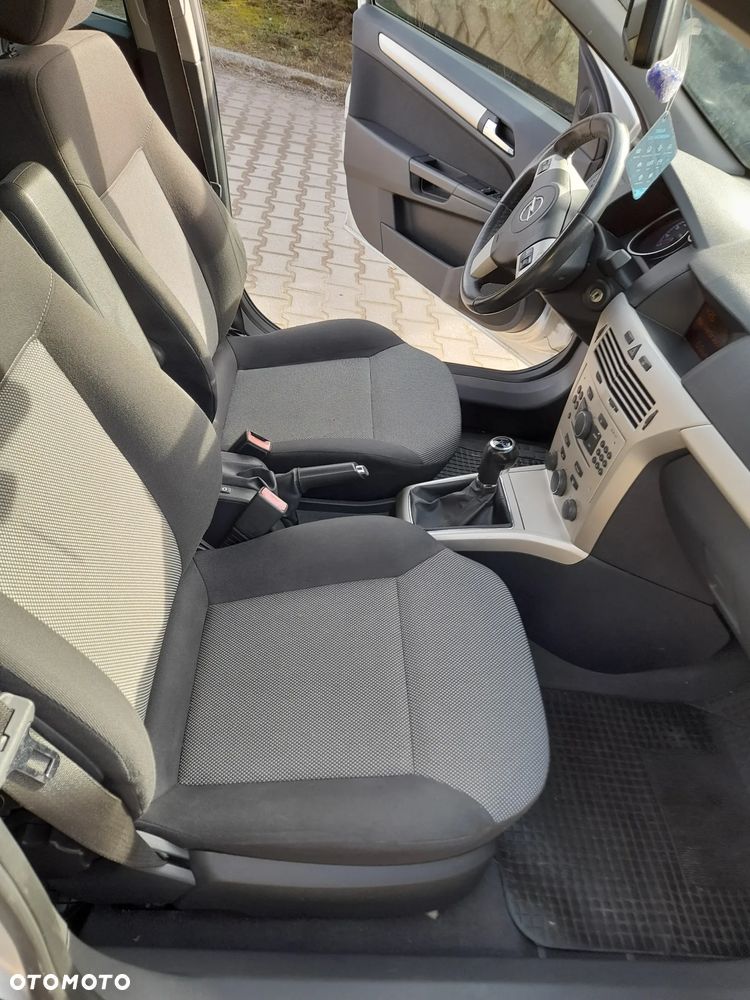 Opel Astra 1.6 Enjoy - 9