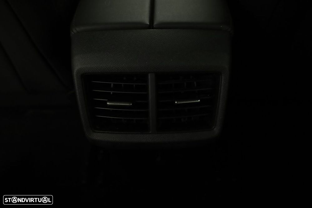 Citroën C5 Aircross 1.6 Hybrid Shine e-EAT8 - 23