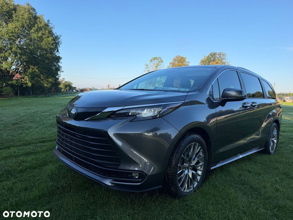 Toyota Sienna - 28