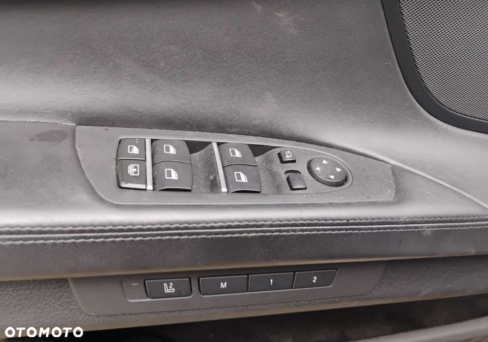 BMW Seria 7 - 15