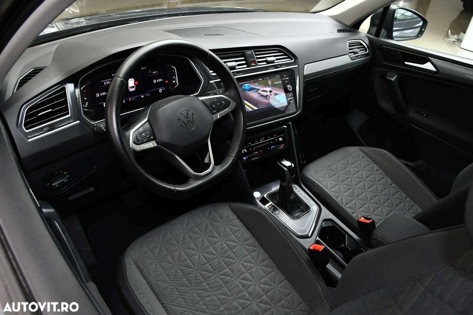 Volkswagen Tiguan 2.0 TDI DSG Life - 3