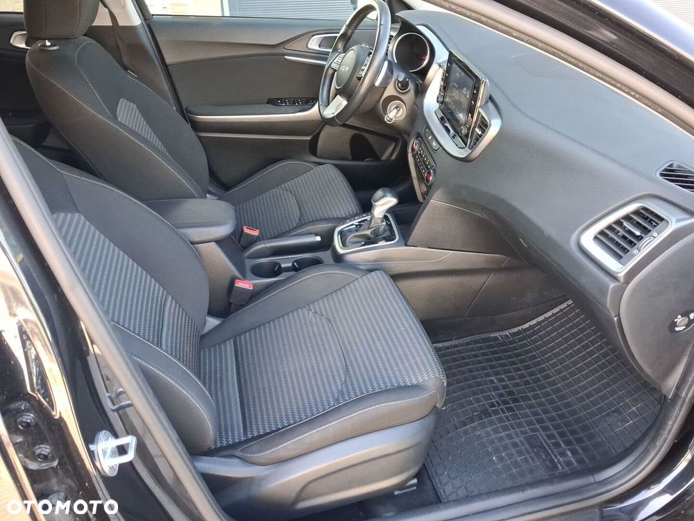 Kia XCeed 1.5 T-GDI M DCT - 12