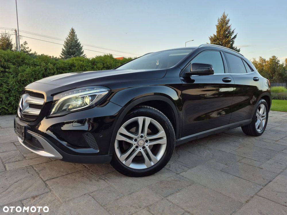 Mercedes-Benz GLA 200 d 7G-DCT AMG Line - 1