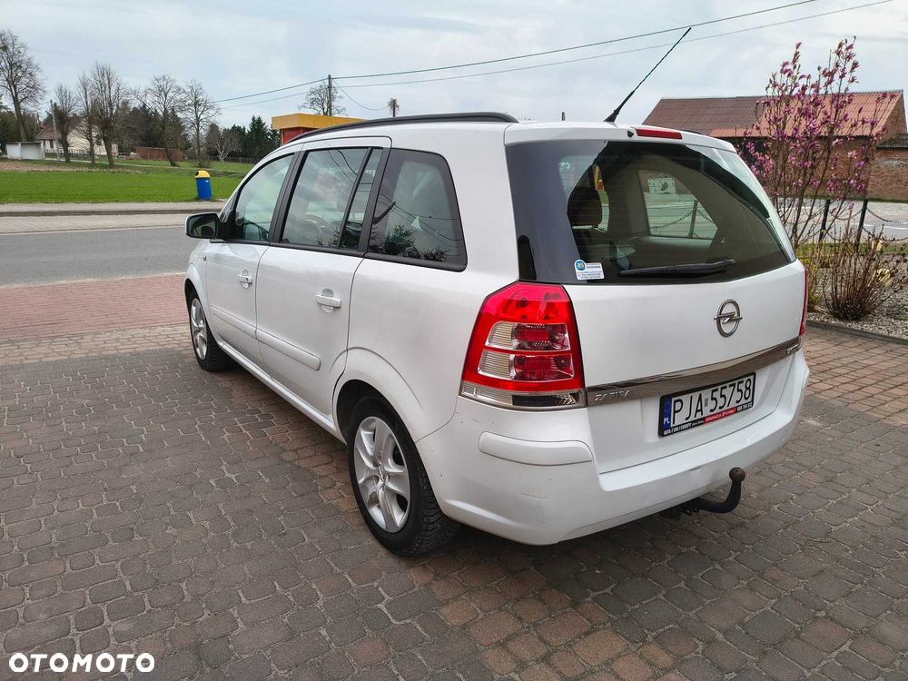 Opel Zafira - 5
