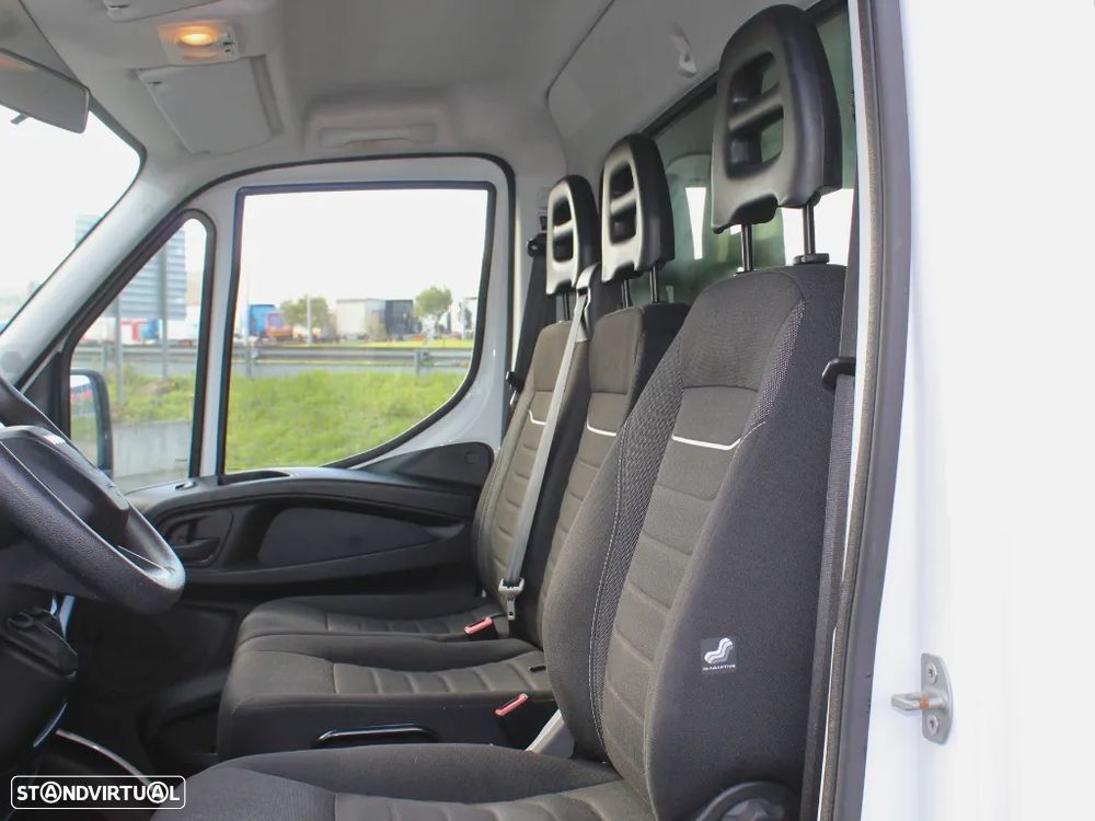 Iveco Daily Contentor com Plataforma Elevatoria e IVA - 15