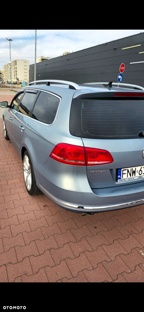 Volkswagen Passat 2.0 Blue TDI DSG SCR Comfortline - 19