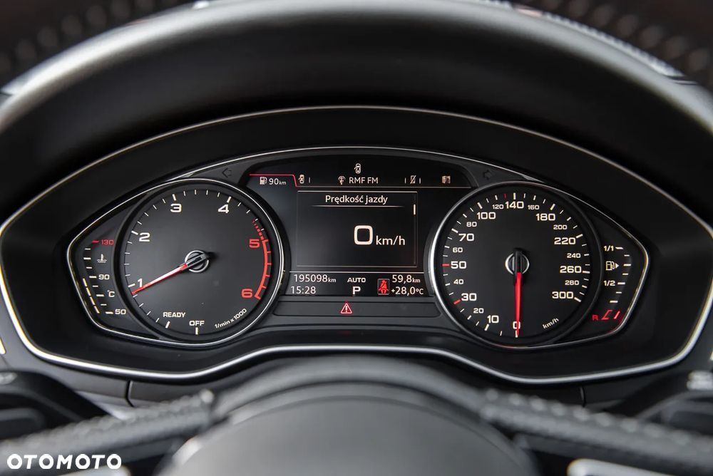 Audi A4 Avant 2.0 TDI Sport S tronic - 19