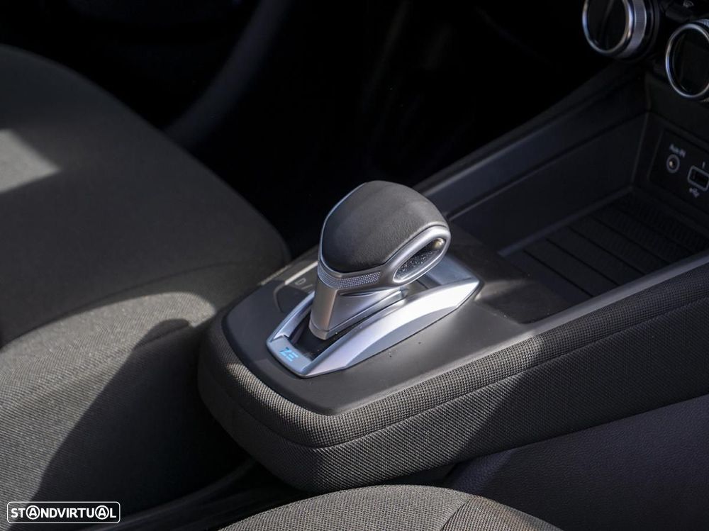 Renault Zoe (c/ Bateria) Z.E. 50 LIFE - 17