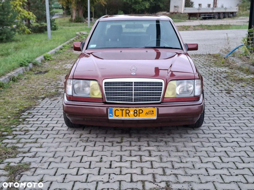 Mercedes-Benz Klasa E 200 D - 1