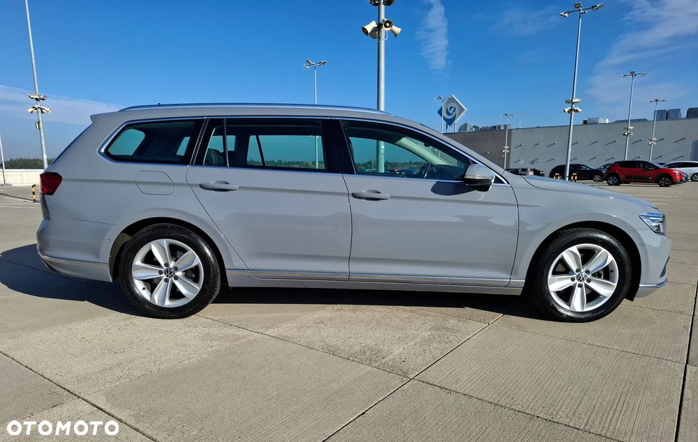 Volkswagen Passat Variant 1.5 TSI EVO Elegance DSG - 14