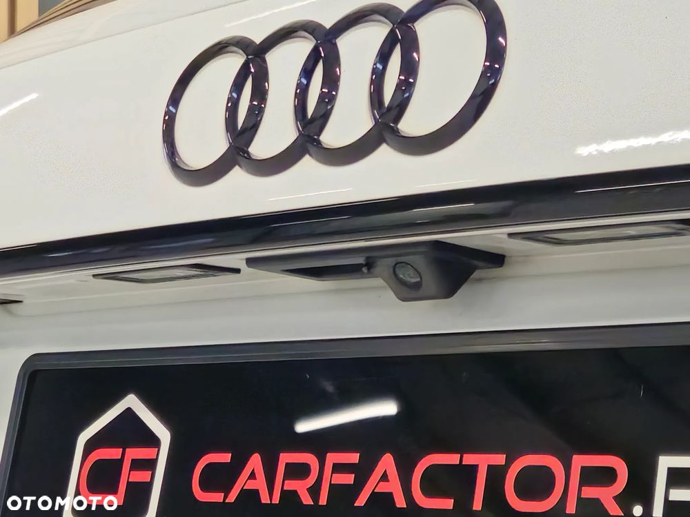 Audi A4 Avant 40 TDI quattro S tronic S line - 30