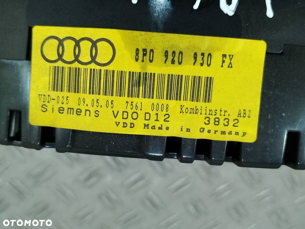 LICZNIK AUDI A3 8P 8P0920930FX 1.9 TDI - 5