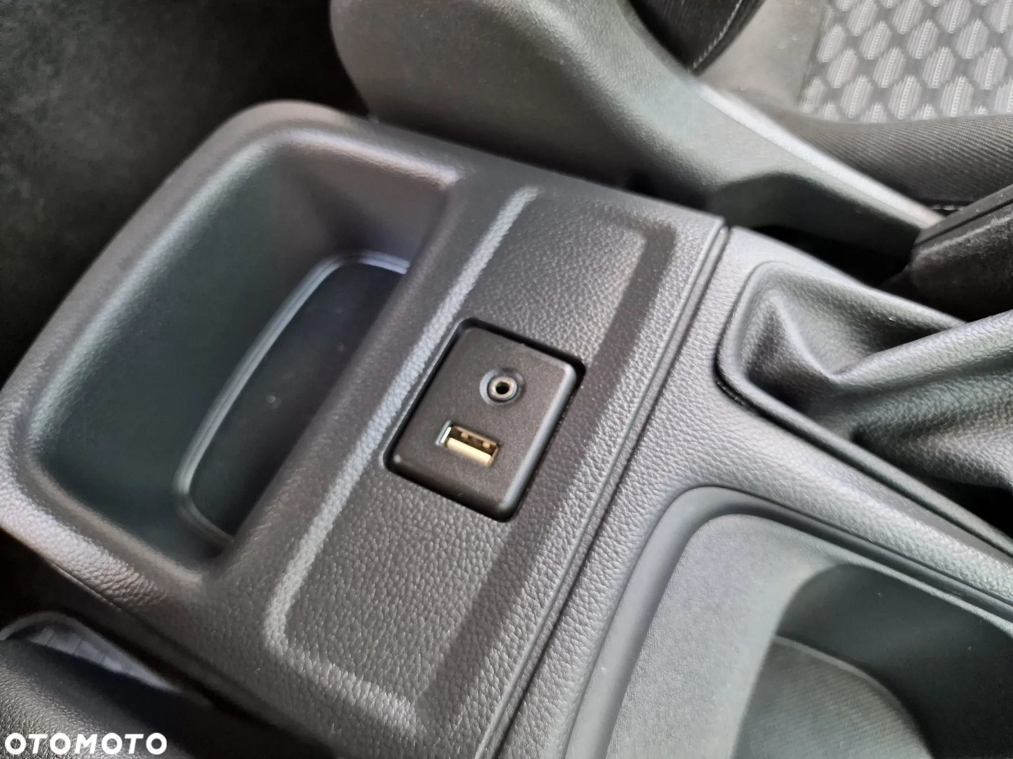 Opel Astra V 1.6 CDTI Essentia - 20
