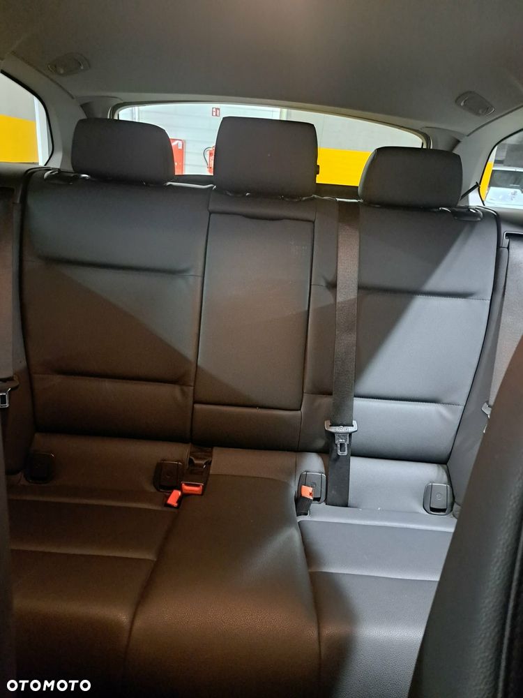 BMW Seria 3 - 17