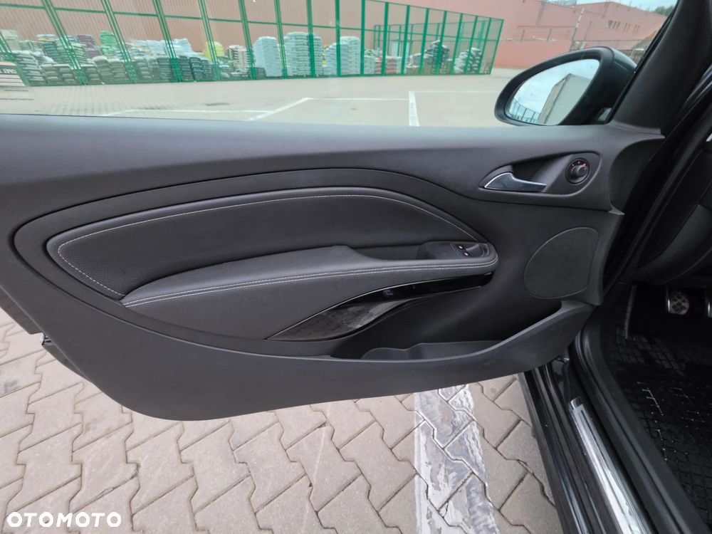 Opel Adam 1.4 Black Jack S&S - 17