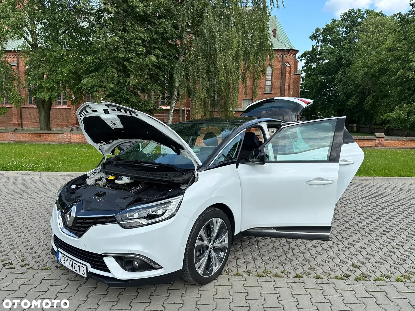 Renault Scenic 1.6 dCi Bose EDC - 25