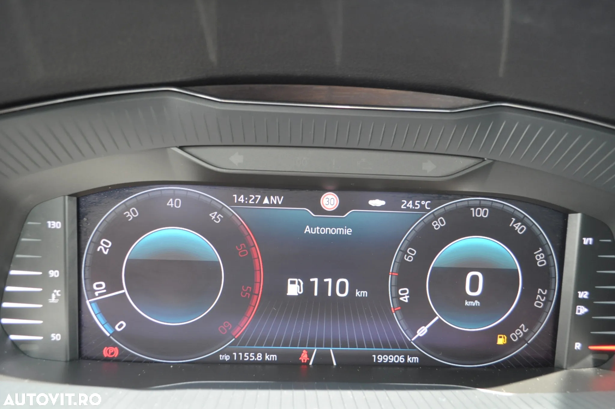 Skoda Superb 2.0 TDI Style - 27