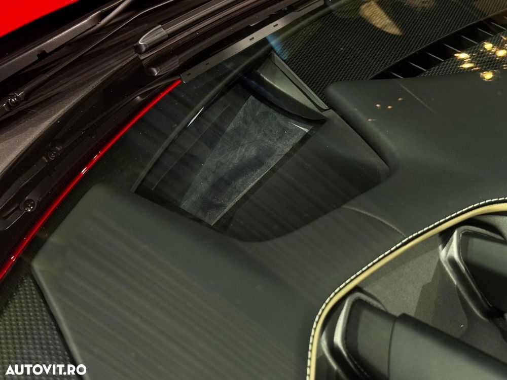 Ferrari 296 GTS - 25