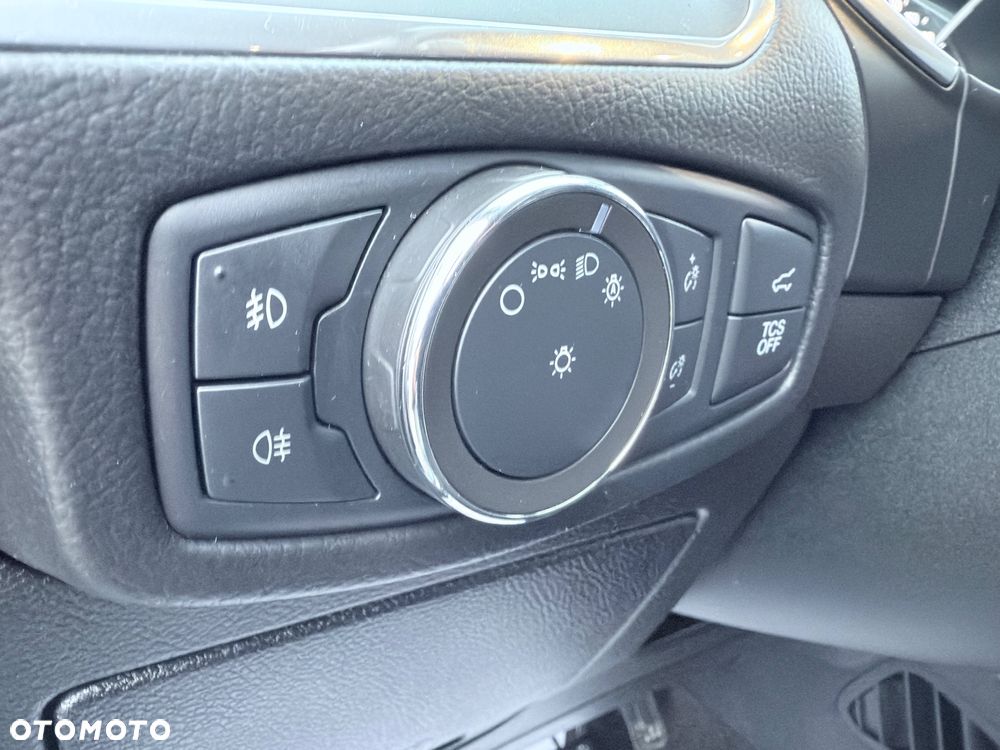 Ford Edge 2.0 EcoBlue Bi-Turbo 4x4 Titanium - 20