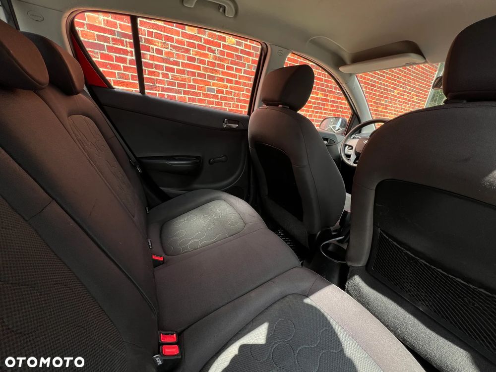 Hyundai i20 - 18