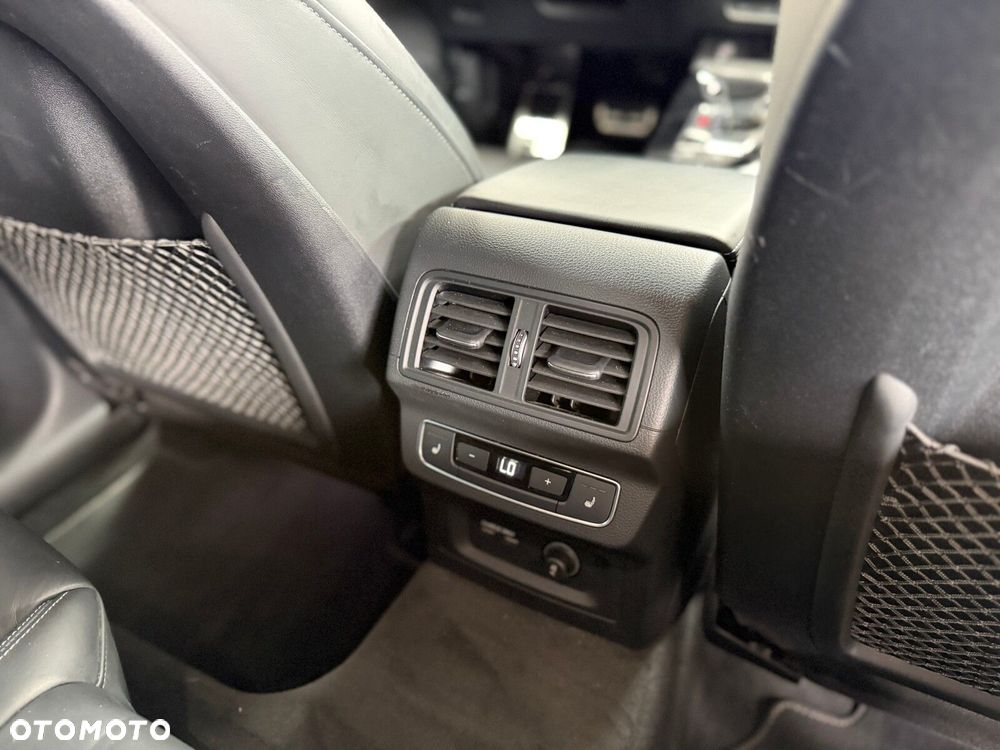 Audi Q5 Sportback - 14