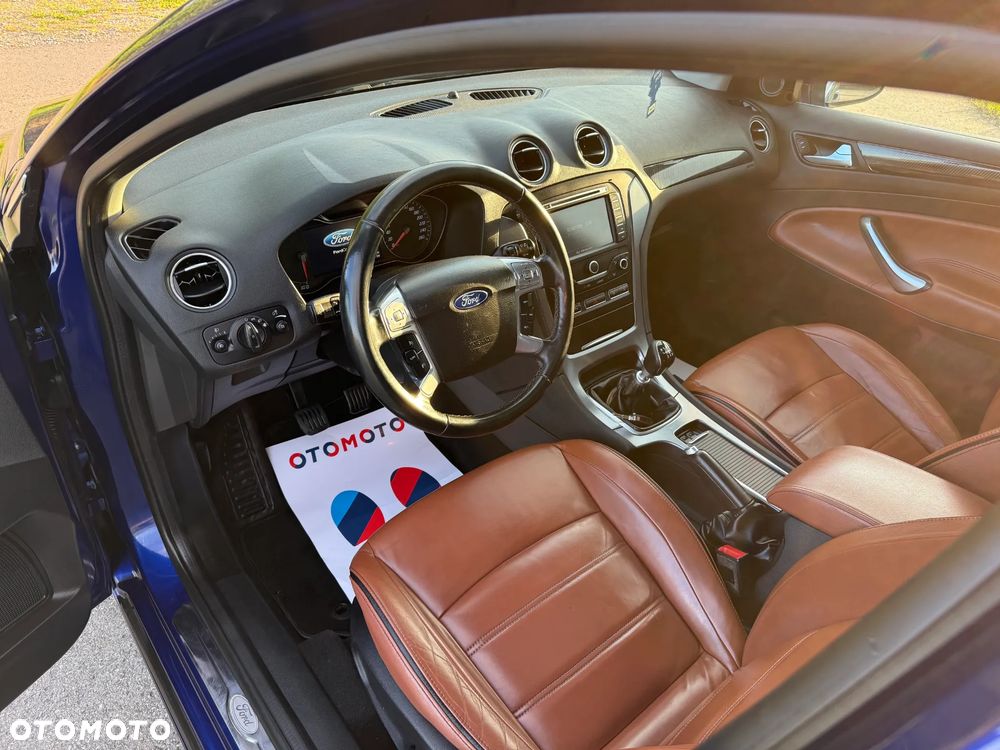 Ford Mondeo - 8