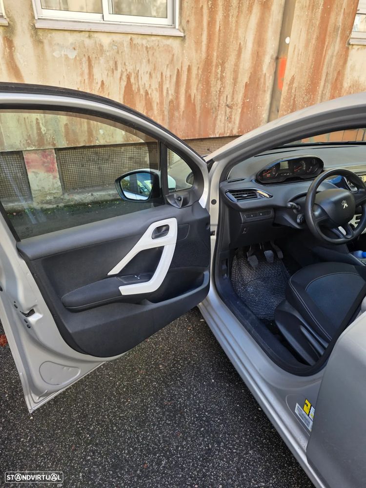 Peugeot 208 1.4 HDi - 6
