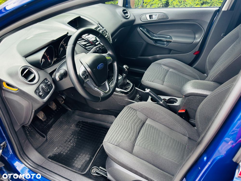 Ford Fiesta - 16