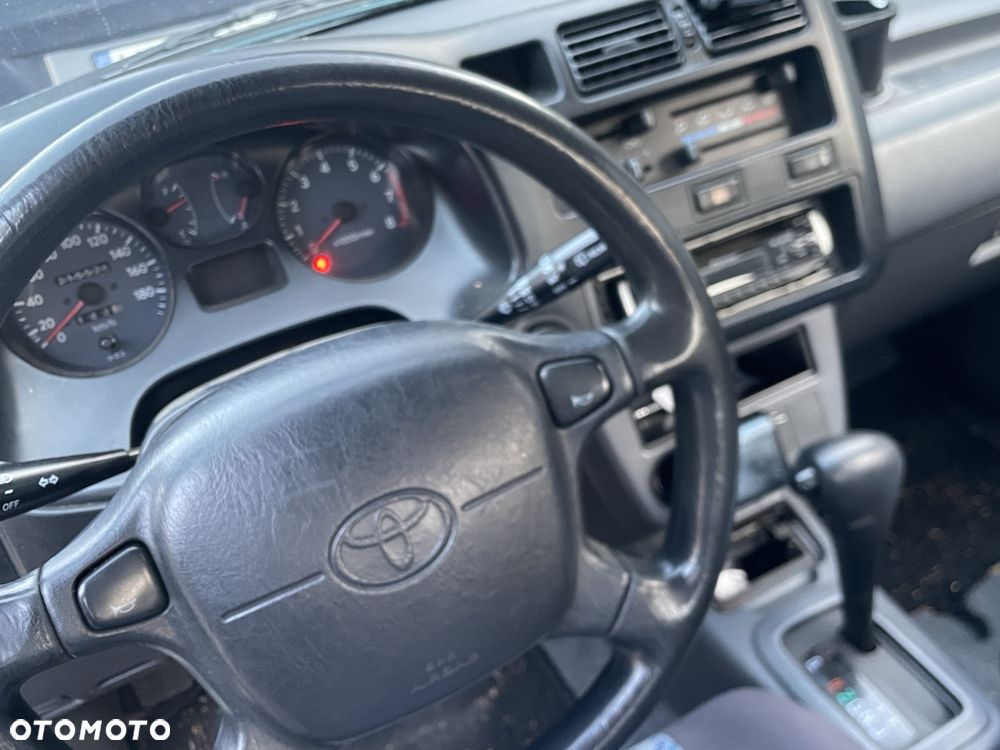 Toyota RAV4 - 3