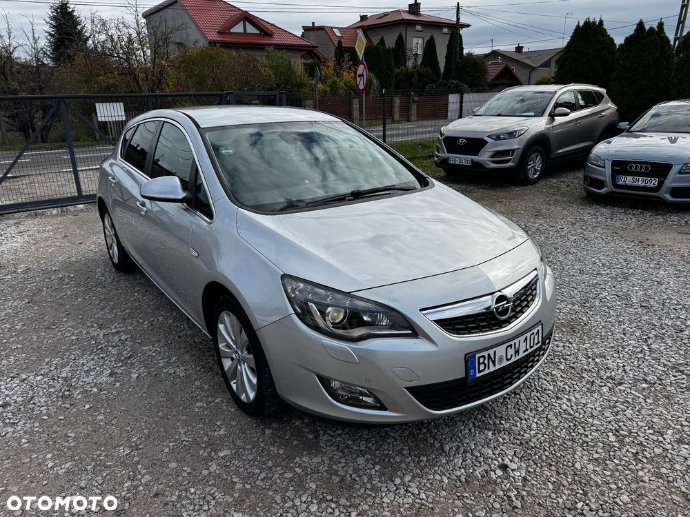 Opel Astra 1.4 Turbo Cosmo - 17