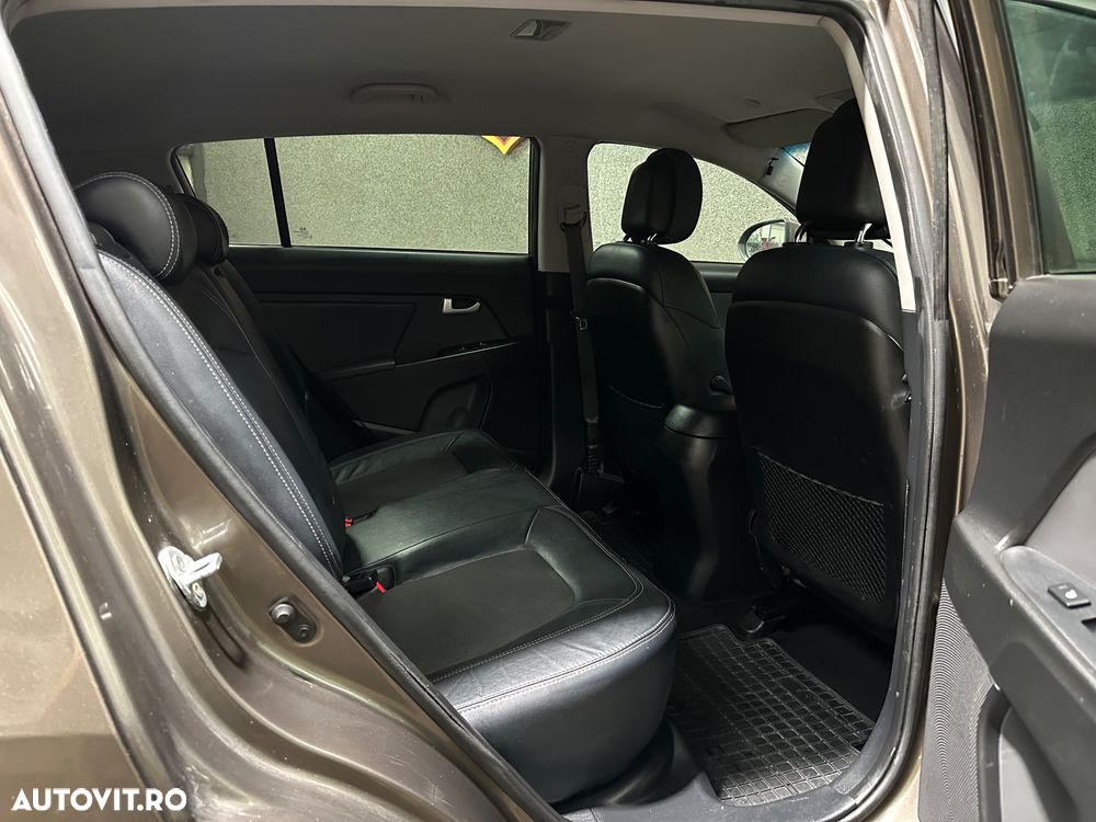 Kia Sportage 2.0 DSL MT 4x4 PREMIUM - 7