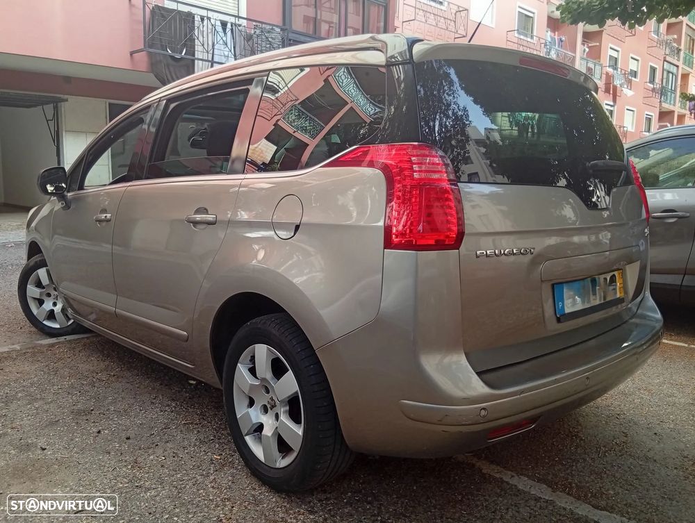 Peugeot 5008 1.6 E-HDi 5L Allure 2-Tronic - 7