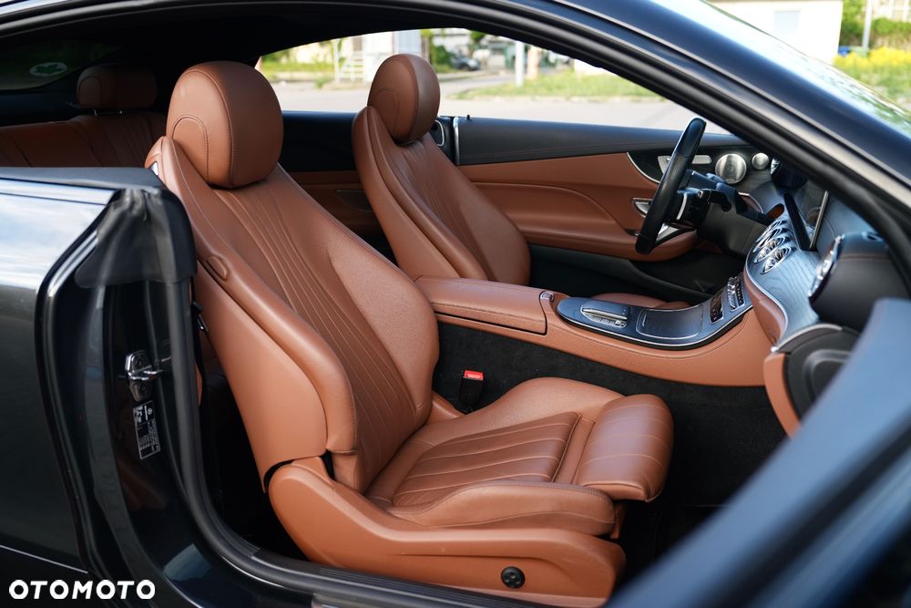 Mercedes-Benz Klasa E 220 d 4Matic 9G-TRONIC AMG Line - 29