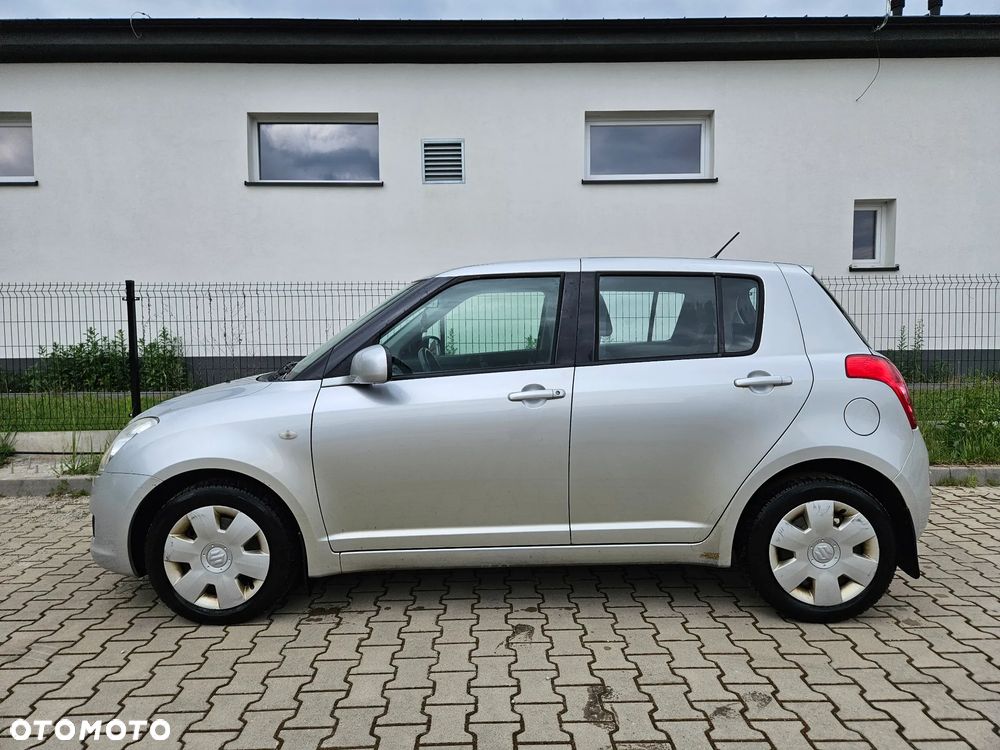 Suzuki Swift 1.3 4x4 Comfort - 8