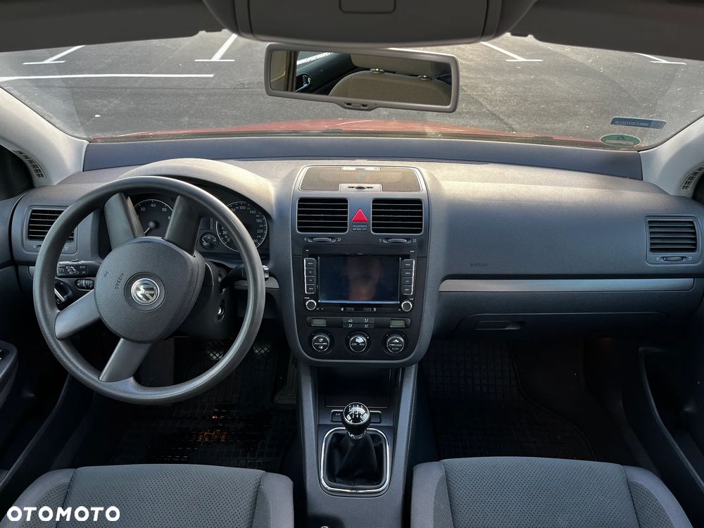 Volkswagen Golf - 17