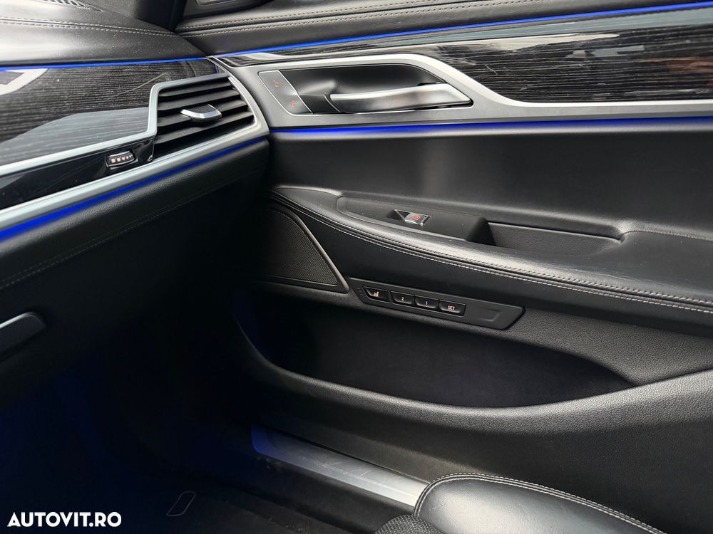 BMW Seria 7 730Ld xDrive - 14