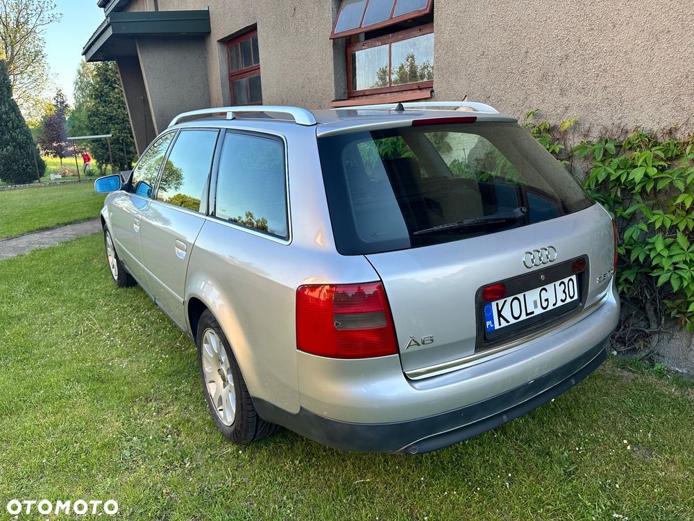 Audi A6 Avant ver-a6-avant-2-5-tdi - 10