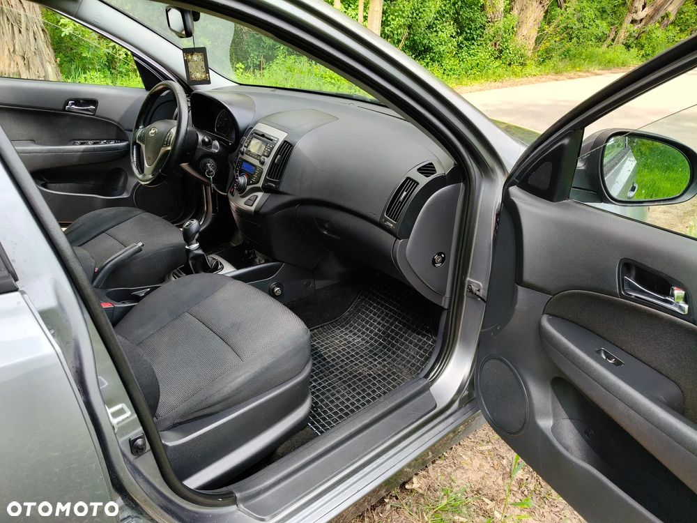 Hyundai i30 1.4 Classic + EU5 - 12