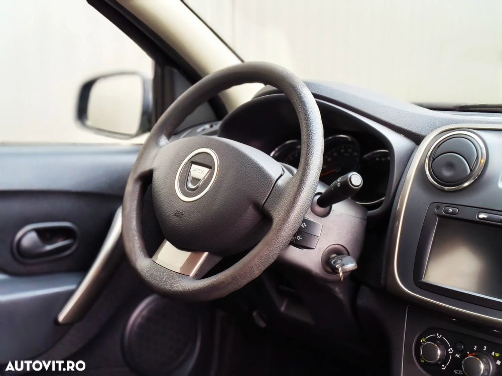 Dacia Sandero dCi 90 Laureate - 18