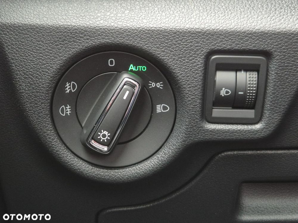Skoda Kamiq 1.0 TSI Selection DSG - 22