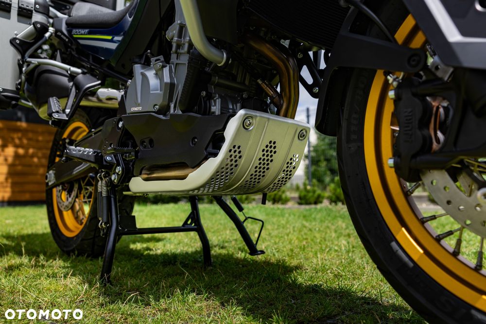 CFMoto MT - 20