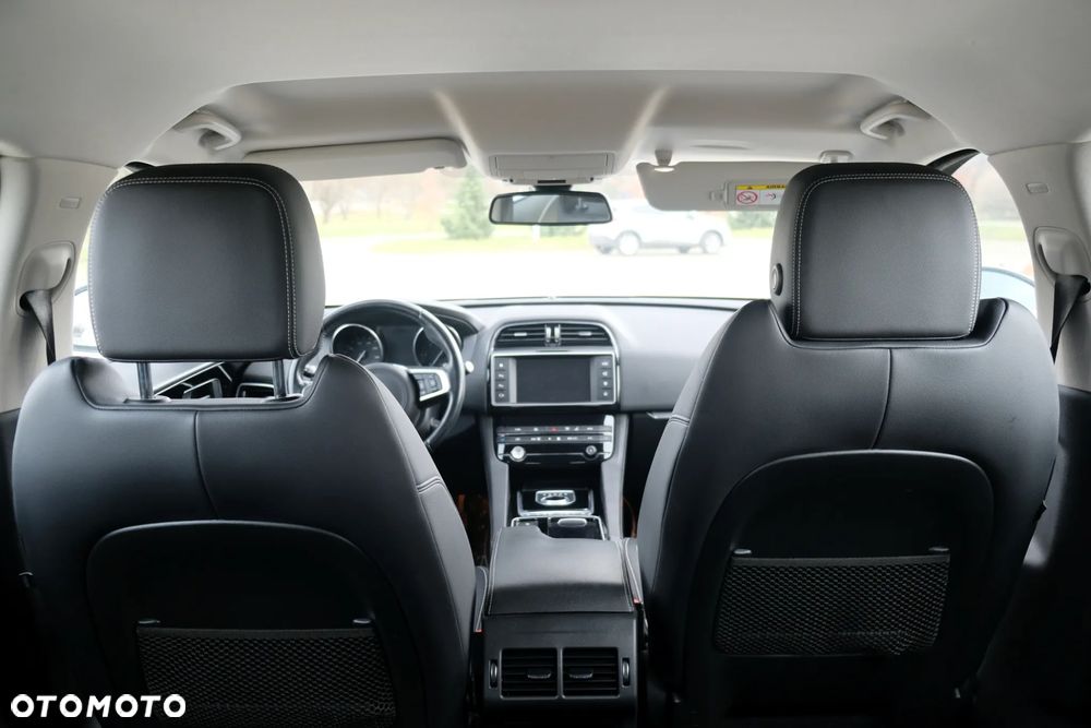 Jaguar F-Pace 20d AWD R-Sport - 14