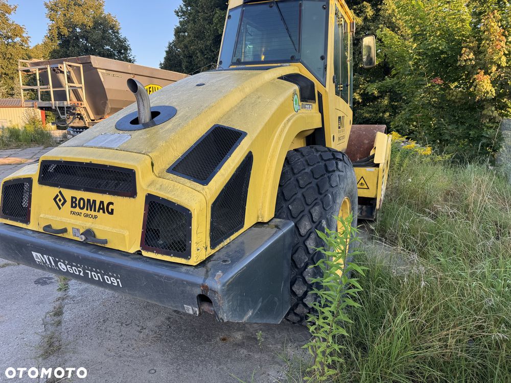 Bomag BW 213 D-4i - 3
